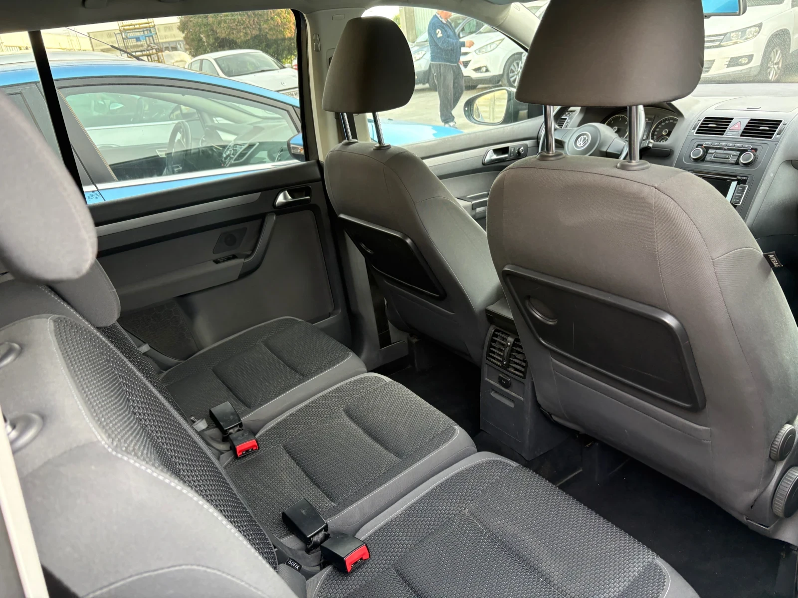 VW Touran 2012 Facelift Tdi 1.6 - изображение 5