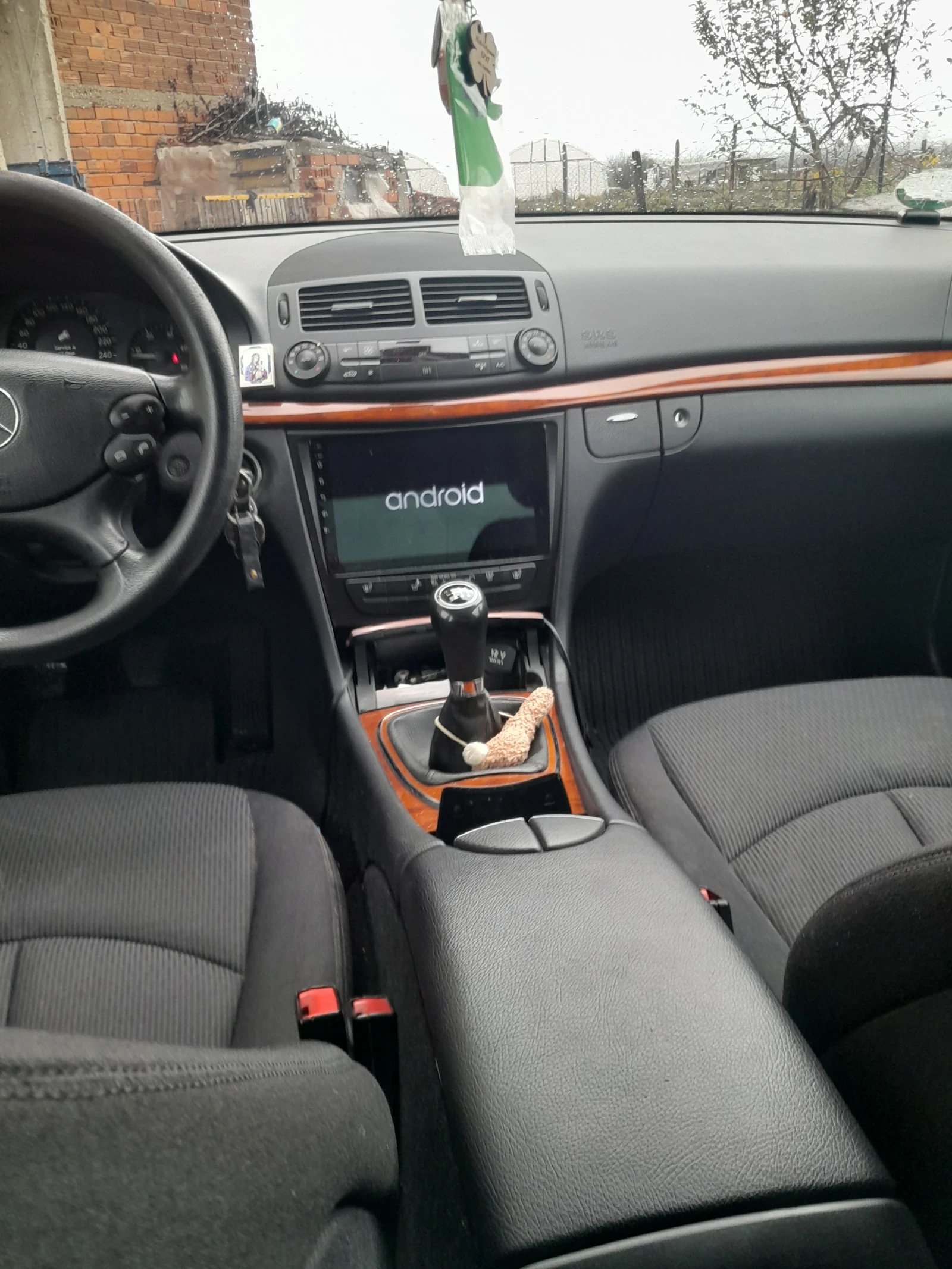 Mercedes-Benz E 220 | Mobile.bg � ����������� 12