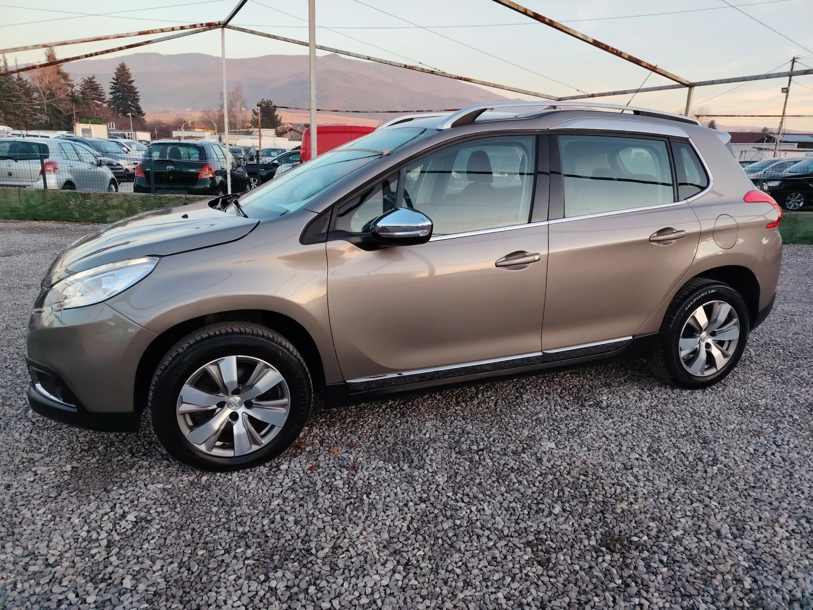 Peugeot 2008 1.2 auto e6 | Mobile.bg � ����������� 3