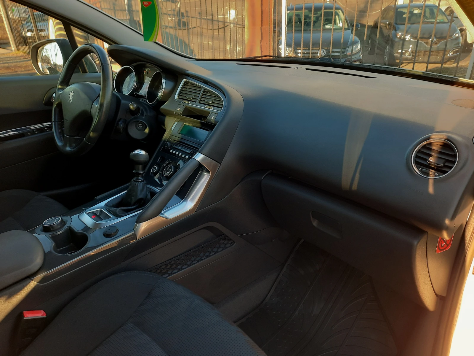 Peugeot 3008 1.6eHDI 115ps. | Mobile.bg � ����������� 10