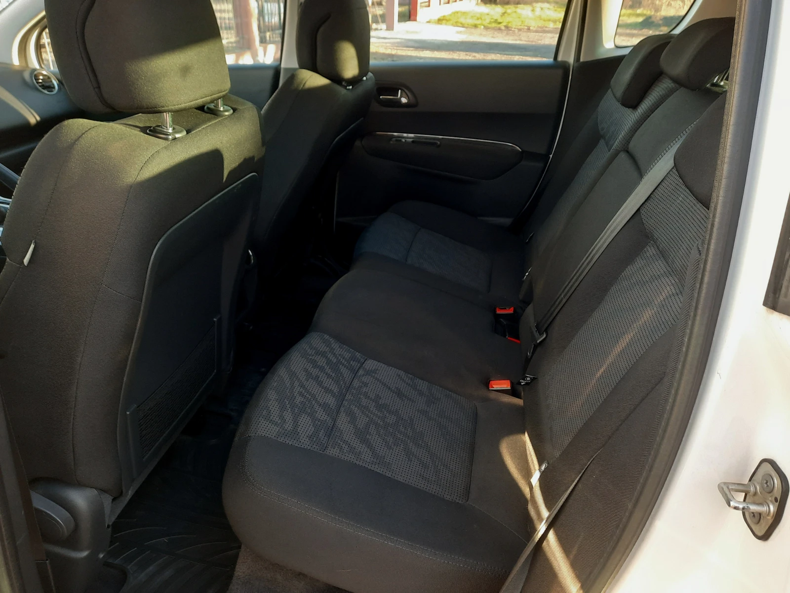 Peugeot 3008 1.6eHDI 115ps. | Mobile.bg � ����������� 6