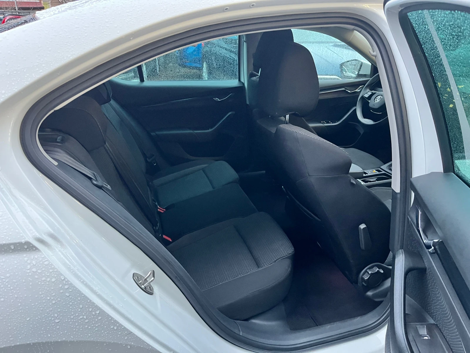 Skoda Octavia 1.5 TSI - изображение 5