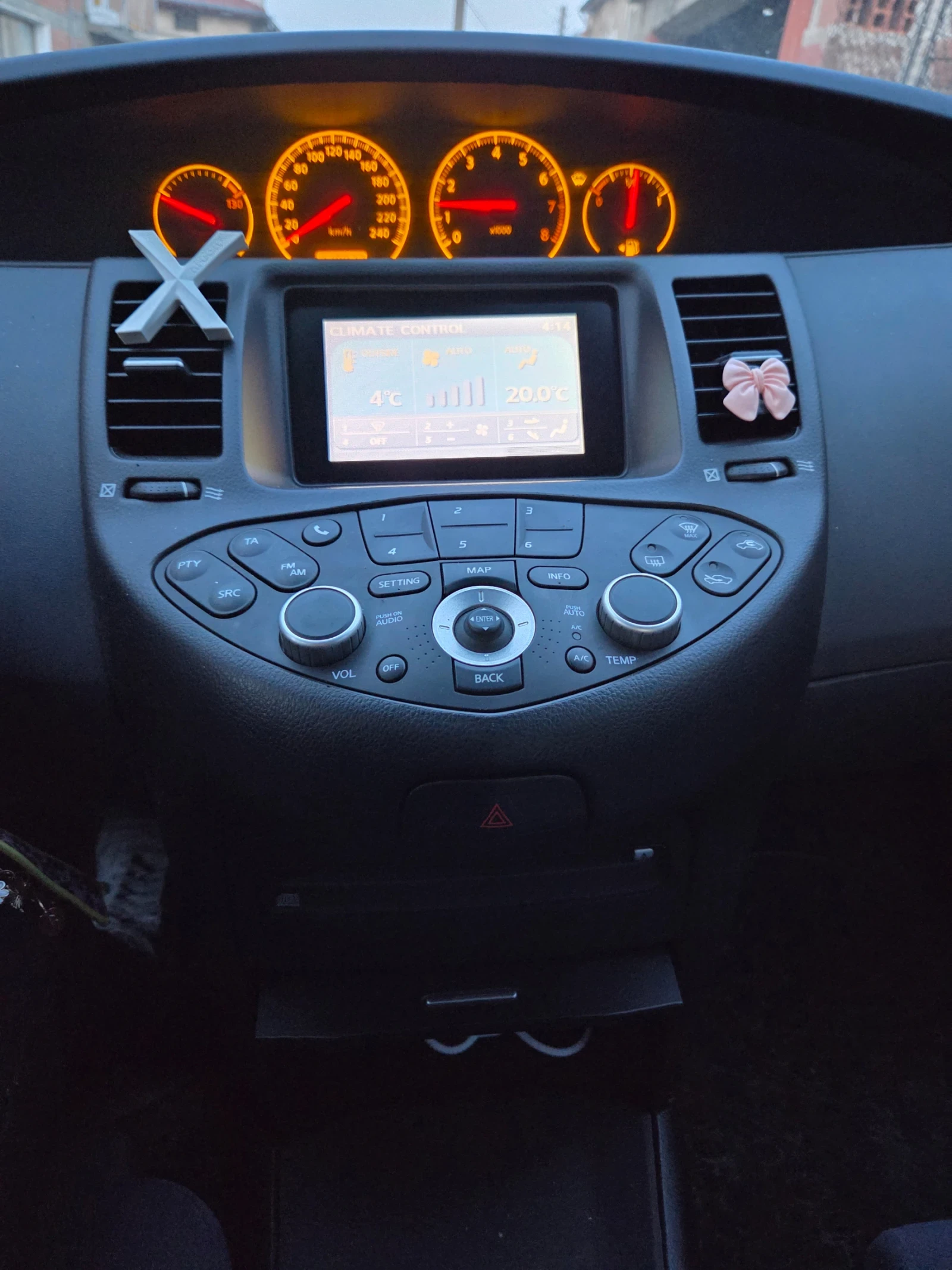 Nissan Primera, снимка 13 - Автомобили и джипове - 53760171