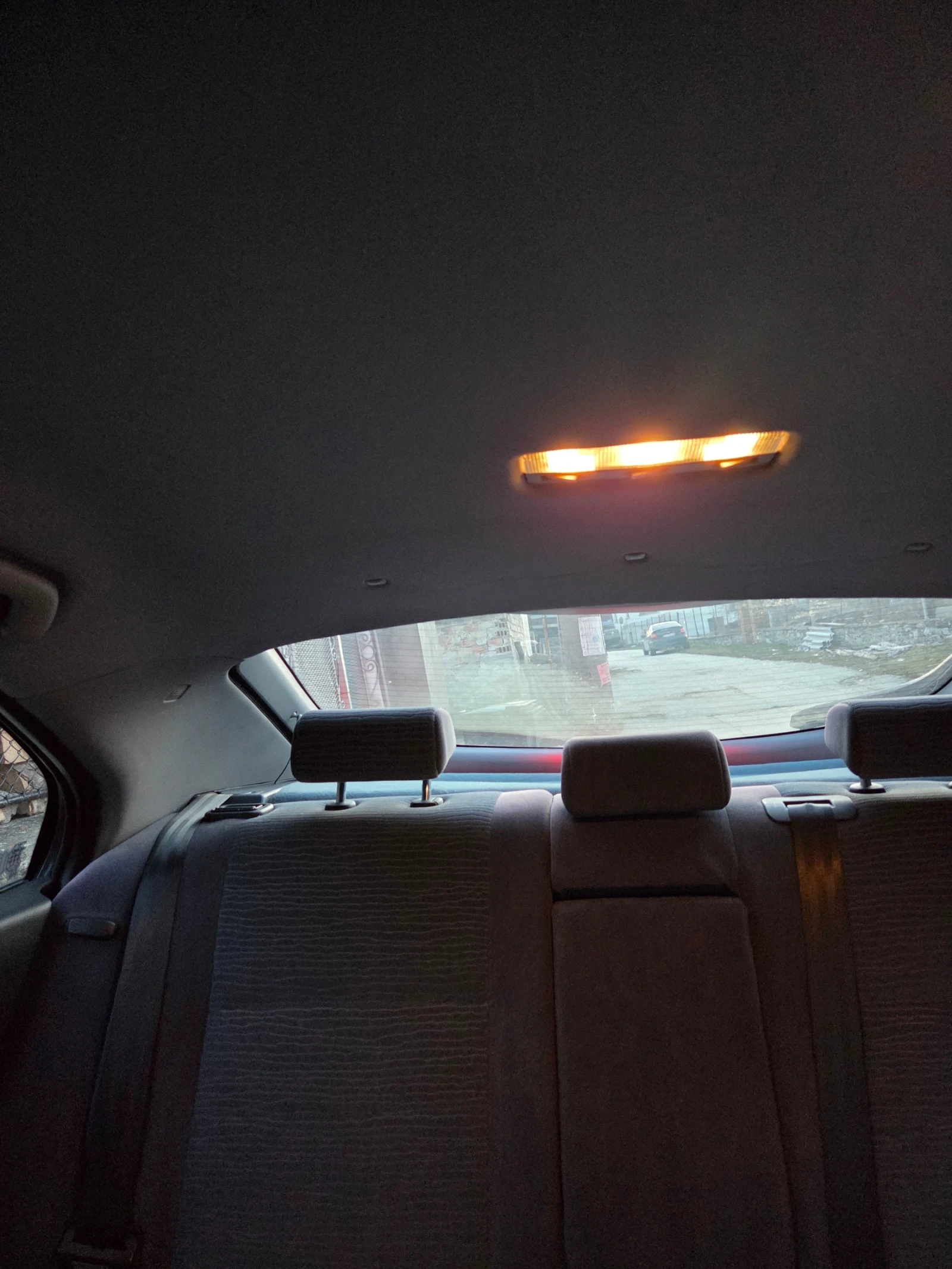 Nissan Primera, снимка 12 - Автомобили и джипове - 53760171