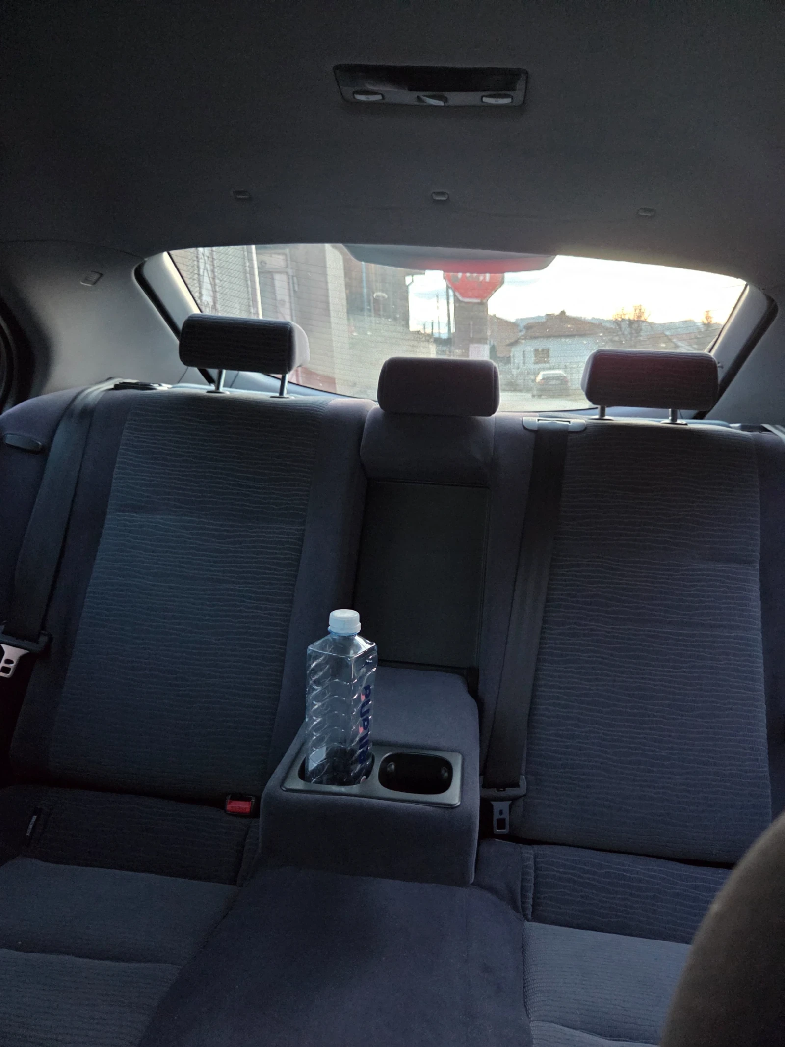 Nissan Primera, снимка 10 - Автомобили и джипове - 53760171