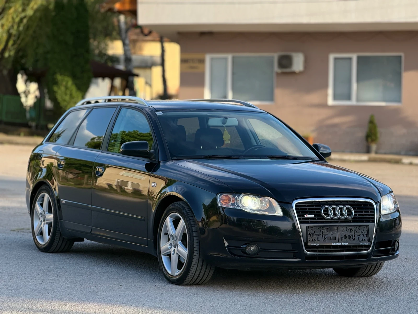 Audi A4 S-line* Navi* Xenon, снимка 3 - Автомобили и джипове - 53917820