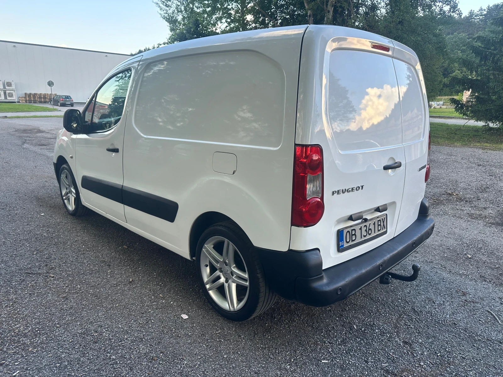 Peugeot Partner 1.6 HDI, снимка 3 - Автомобили и джипове - 54794687
