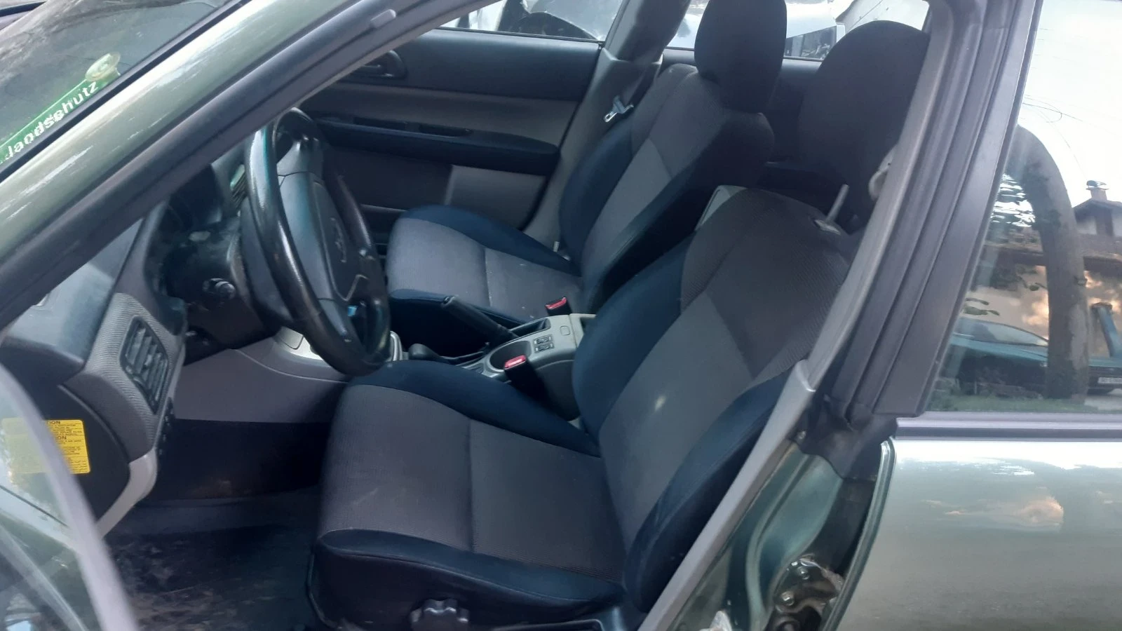 Subaru Forester 2.0 x, снимка 11 - Автомобили и джипове - 54845592