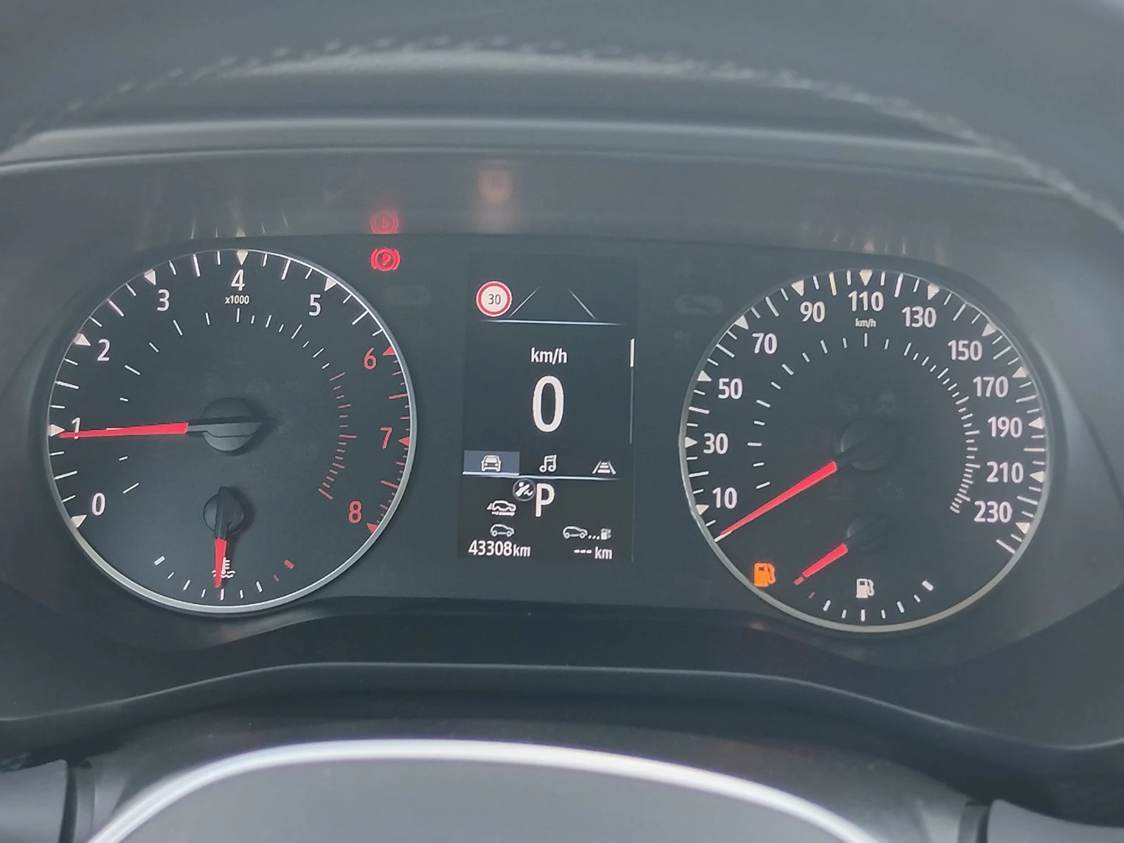 Renault Arkana 1.3Tce/ 140к.с., снимка 14 - Автомобили и джипове - 55086125