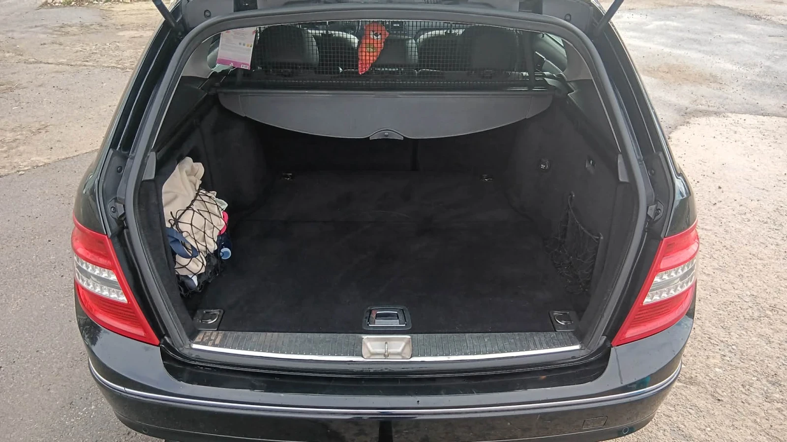Mercedes-Benz C 220, снимка 6 - Автомобили и джипове - 55252911