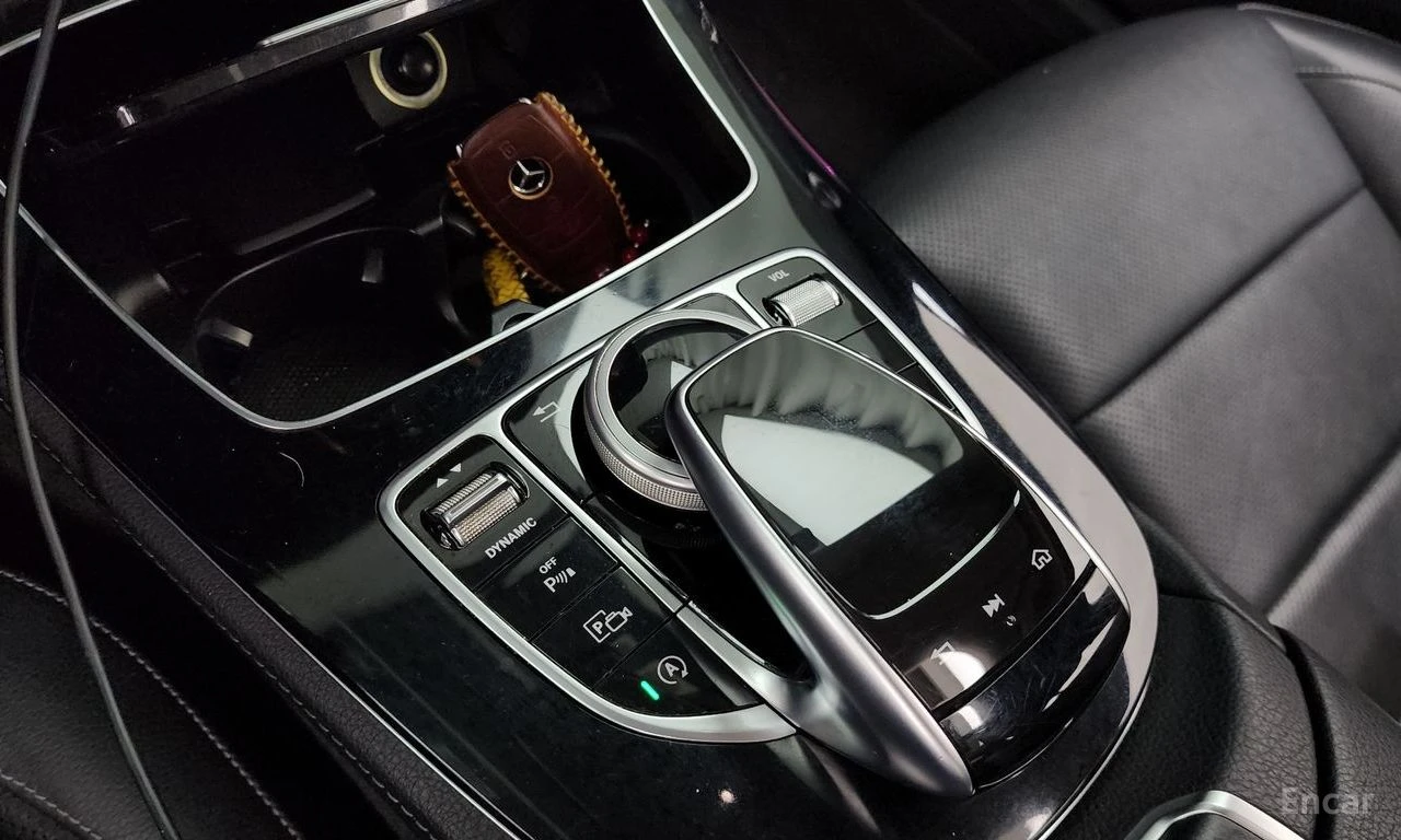 Mercedes-Benz E 300 ДИГИТАЛНО* ТАБЛО* ОБДУХВАНЕ* ПОДГРЕВ* ОБДУХВАНЕ* К, снимка 11 - Автомобили и джипове - 55528746