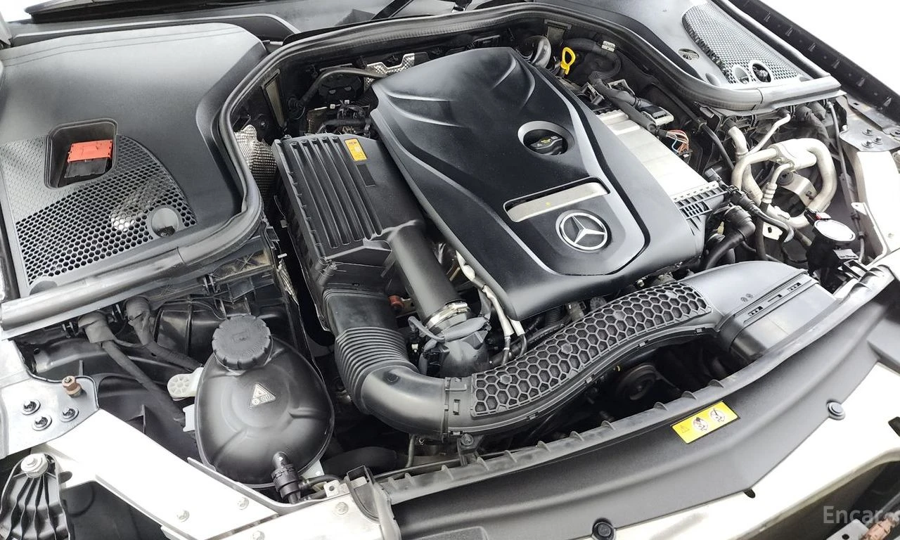 Mercedes-Benz E 300 ДИГИТАЛНО* ТАБЛО* ОБДУХВАНЕ* ПОДГРЕВ* ОБДУХВАНЕ* К, снимка 17 - Автомобили и джипове - 55528746