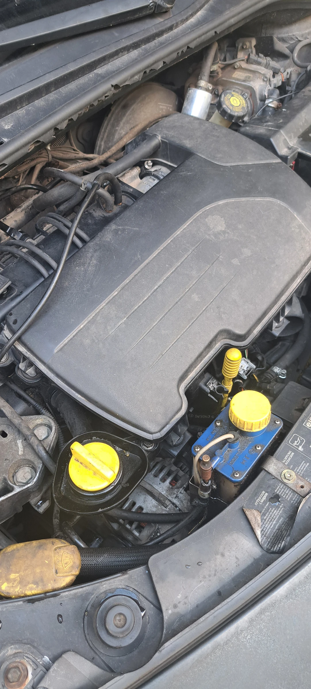 Renault Clio, снимка 8 - Автомобили и джипове - 55645515