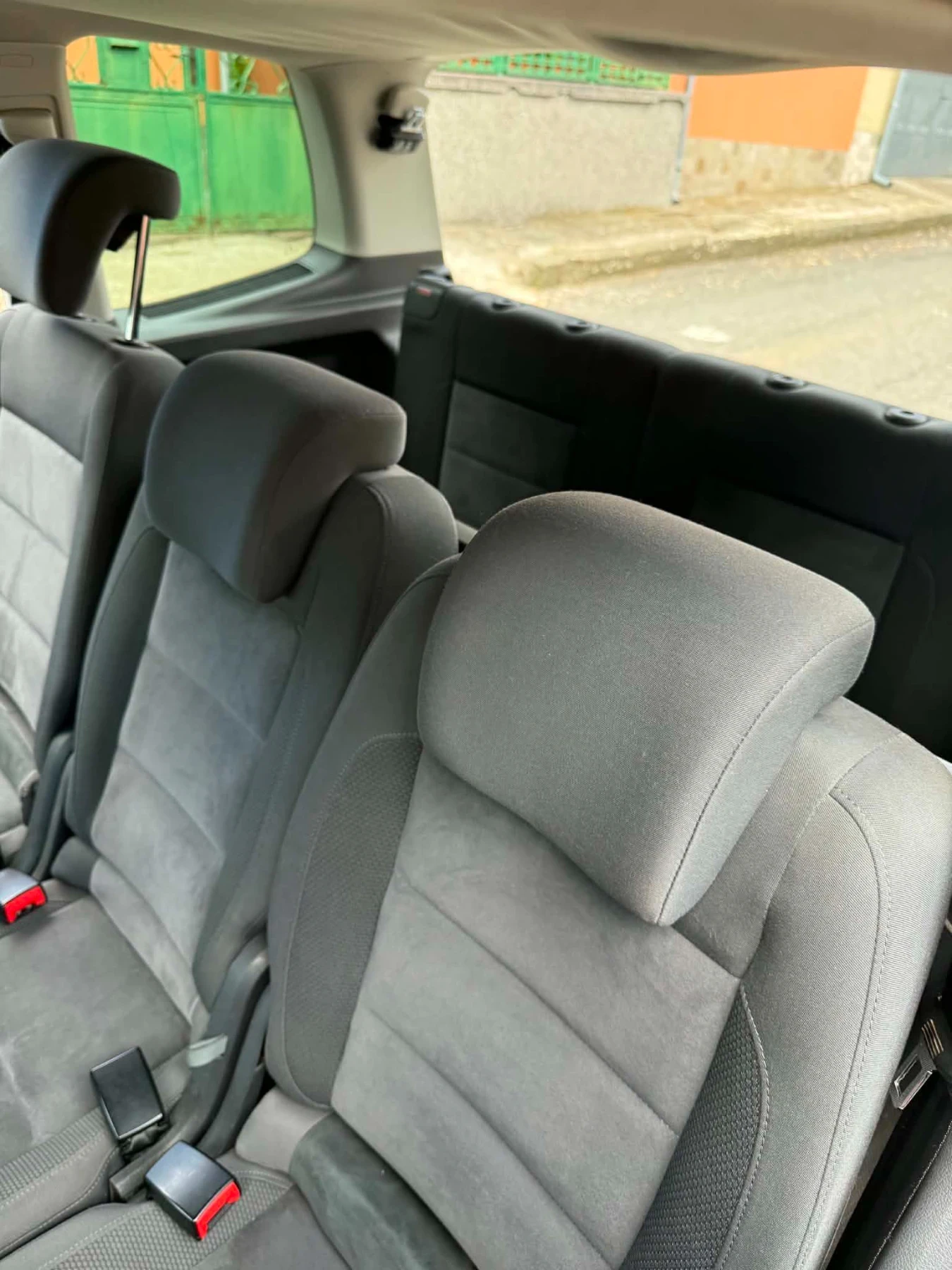 VW Touran, снимка 9 - Автомобили и джипове - 55903765