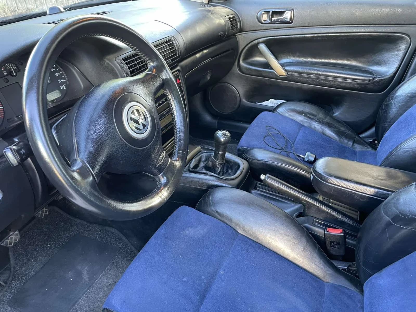 VW Passat 1.9TDi 110к.с., снимка 12 - Автомобили и джипове - 56009919