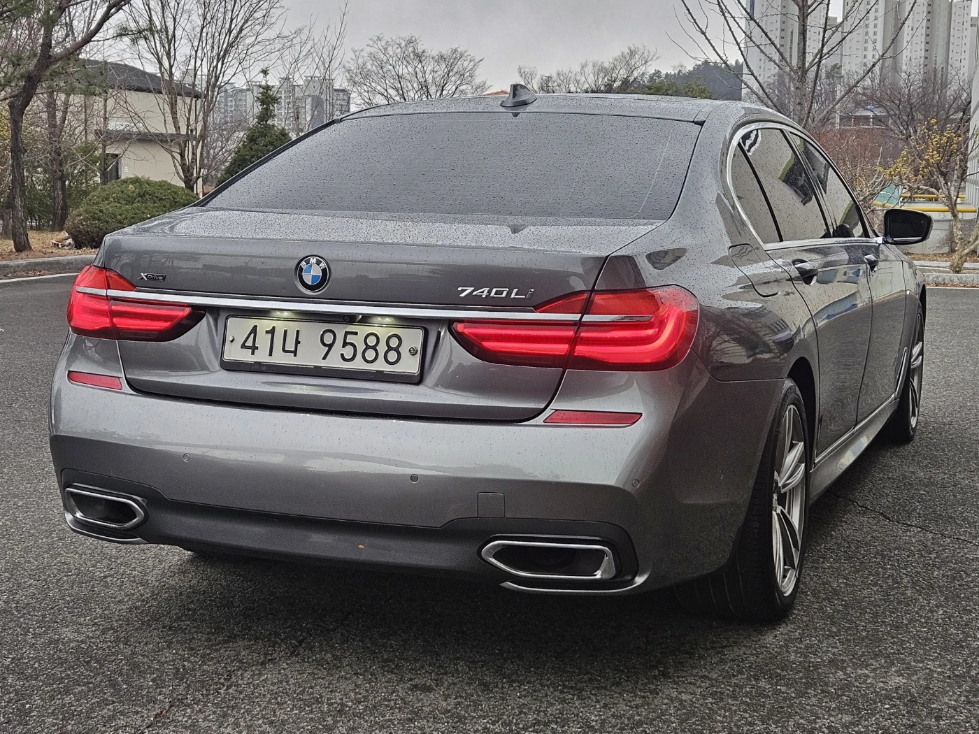 BMW 740 M-PK* ОБДУХ* МАСАЖ* 360* HUD* DIS* TV* SOFT-CLOSE*, снимка 5 - Автомобили и джипове - 56060258