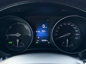 Toyota C-HR 1.8 Hybrid BUSINESS / NAVI / 1 СОБСТВЕНИК, снимка 16