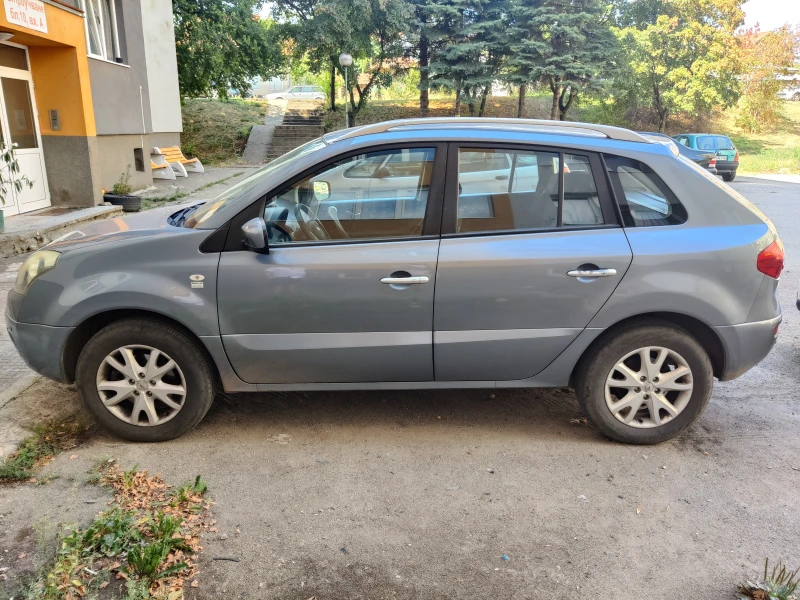 Renault Koleos, снимка 7 - Автомобили и джипове - 47441421