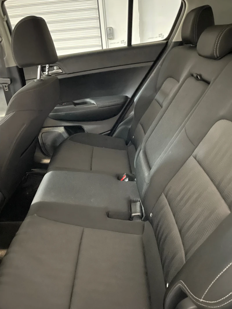 Kia Sportage, снимка 7 - Автомобили и джипове - 52215489