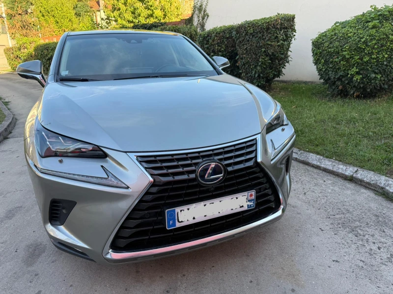 Lexus NX 300h 4WD Executive _ Full options, снимка 3 - Автомобили и джипове - 53401720