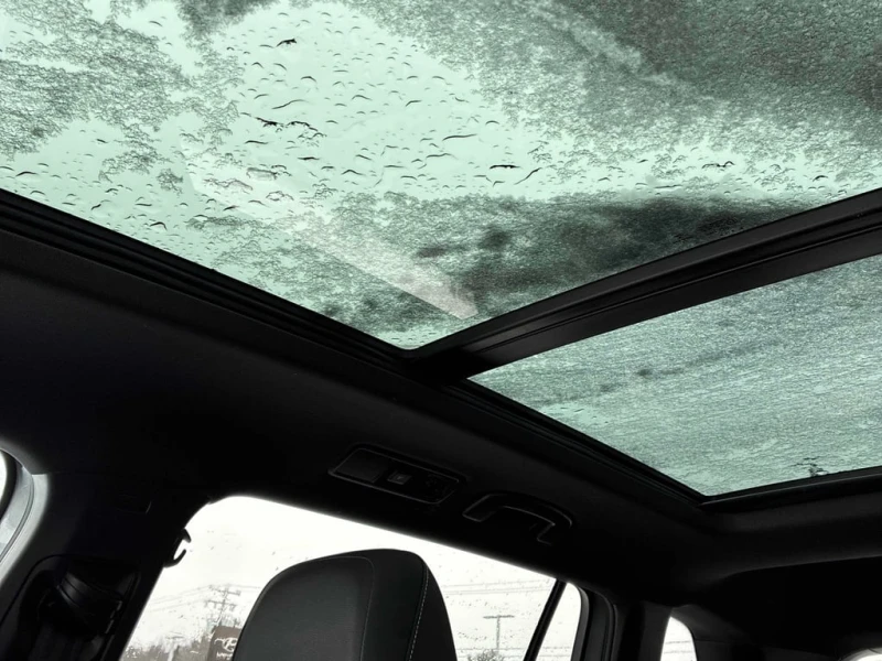 VW Tiguan * Comfortline R Line Black Edition * CARFAX * ЦЕНА, снимка 13 - Автомобили и джипове - 53462731