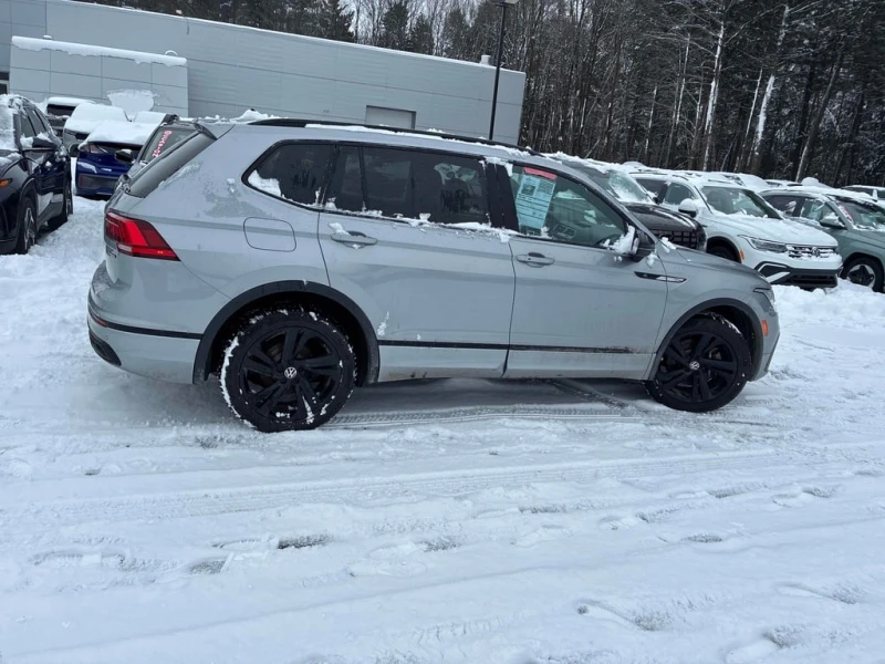 VW Tiguan * Comfortline R Line Black Edition * CARFAX * ЦЕНА, снимка 3 - Автомобили и джипове - 53462731