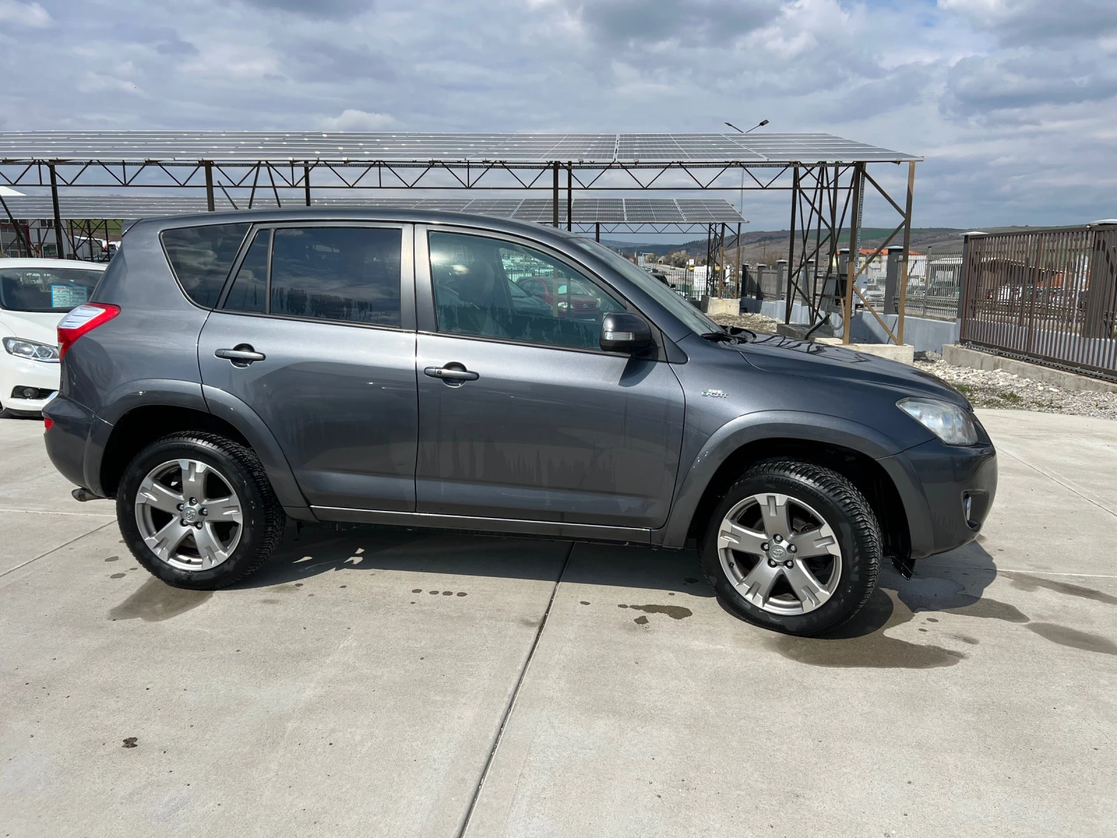 Toyota Rav4 2.0 - изображение 9