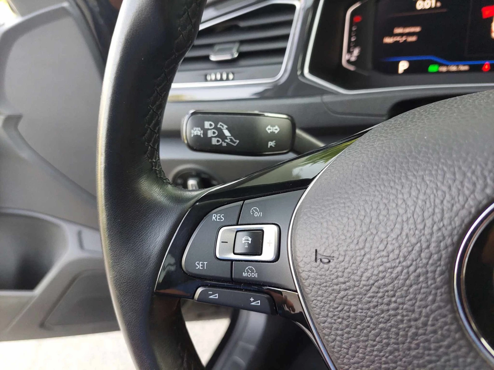 VW T-Roc 2, 0TDI 150ps 4x4 AUTOMATIC | Mobile.bg   13