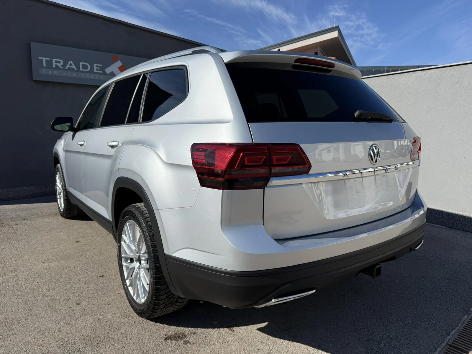 VW Atlas 3.6 V6 4Motion 7Местен - изображение 6