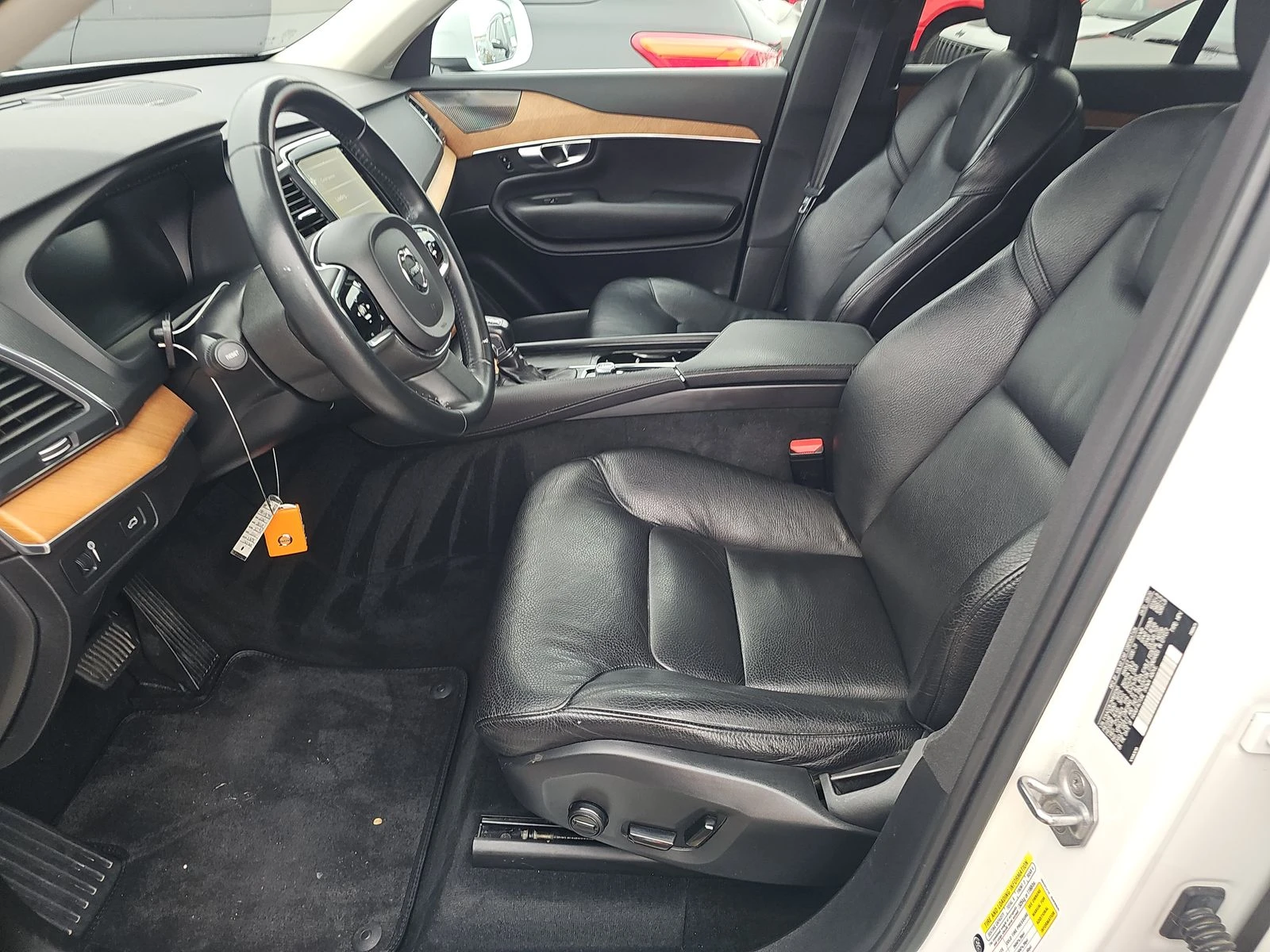 Volvo Xc90 T6 Momentum 6-Passenger - изображение 7