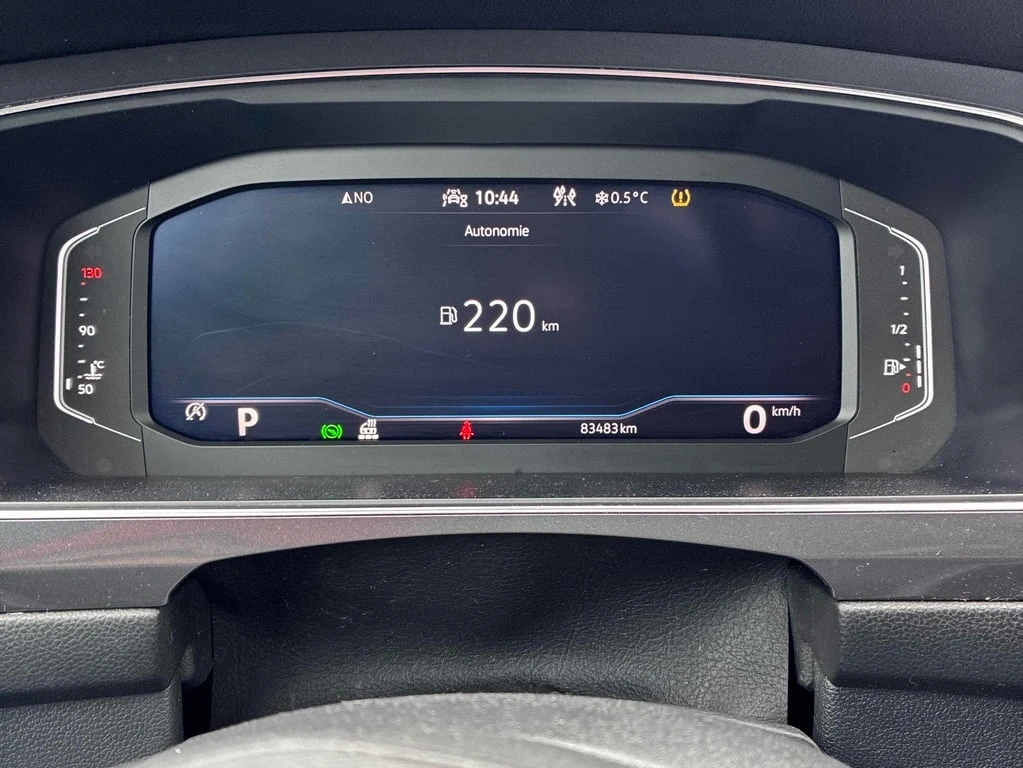 VW Tiguan * Comfortline R Line Black Edition * CARFAX * ЦЕНА - изображение 9