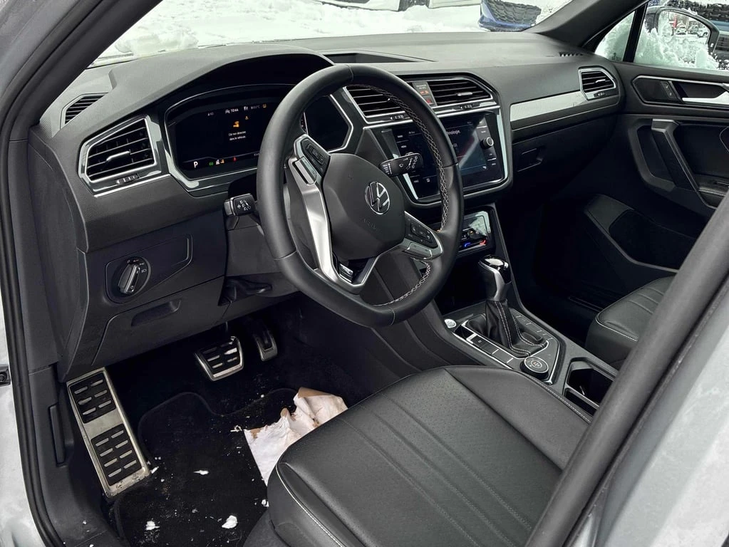 VW Tiguan * Comfortline R Line Black Edition * CARFAX * ЦЕНА - изображение 7