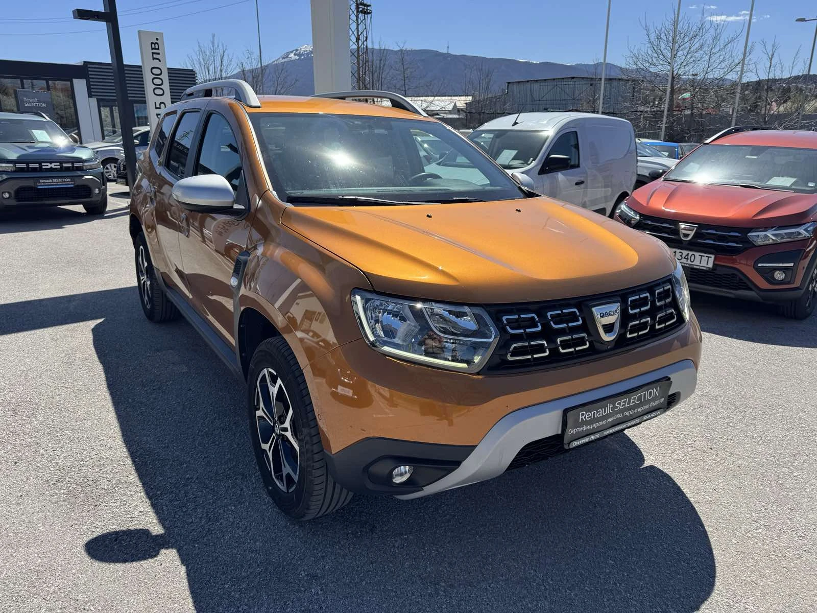 Dacia Duster 1.3Tce 150k.c., снимка 8 - Автомобили и джипове - 54137644