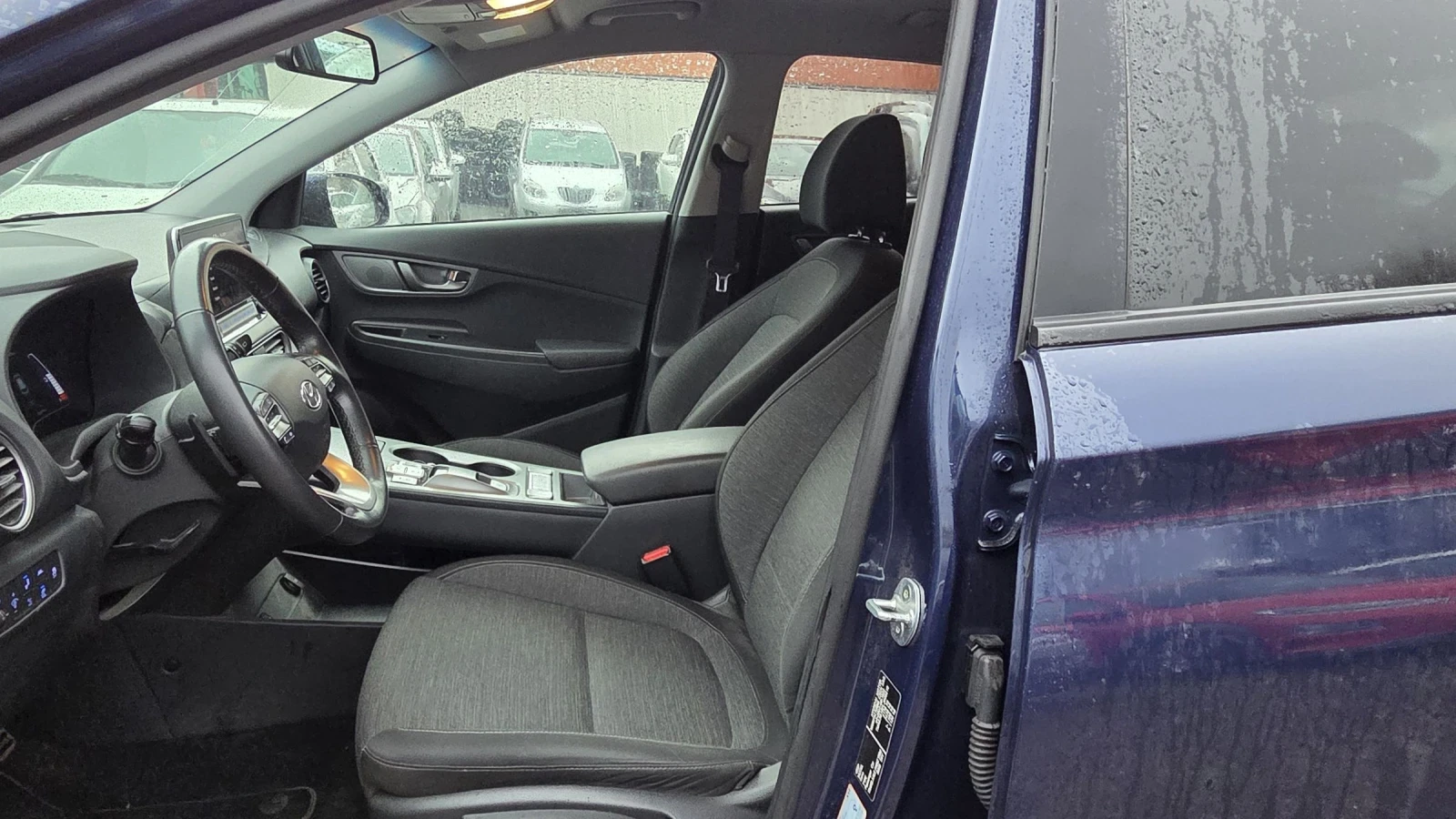 Hyundai Kona 64KWh/Blue Link/SOH98%, снимка 7 - Автомобили и джипове - 54208637