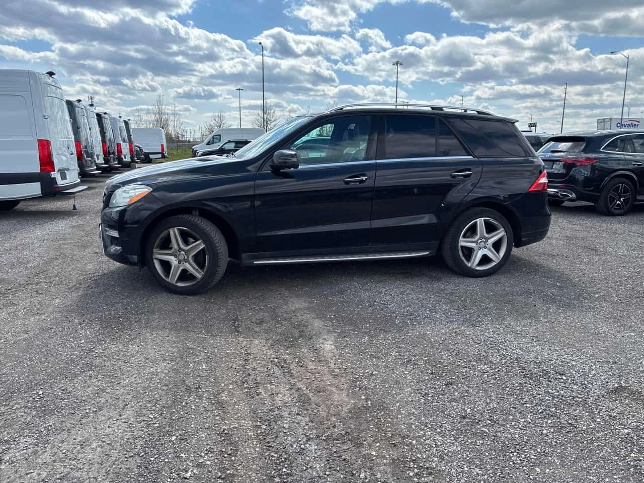 Mercedes-Benz ML 350 | BlueTEC | ПОДГРЕВ | 360 | HARMAN KARDON | , снимка 2 - Автомобили и джипове - 54479707