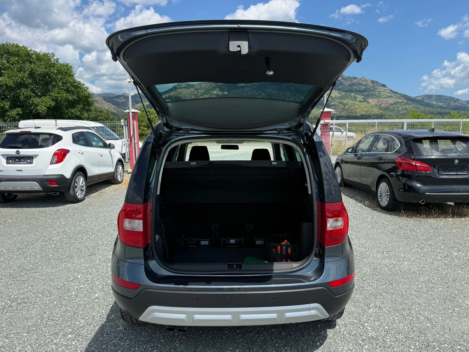 Skoda Yeti (KATO НОВА)^(GREENLINE), снимка 13 - Автомобили и джипове - 54823329