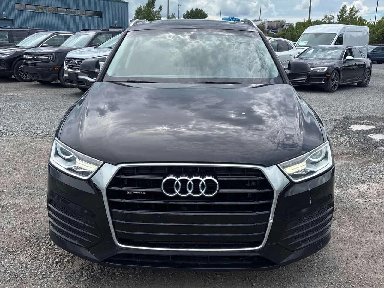 Audi Q3 PANORAMA| ПОДГРЕВИ| ПАМЕТ| 2 ЧИФТА ГУМИ| , снимка 5 - Автомобили и джипове - 55047672