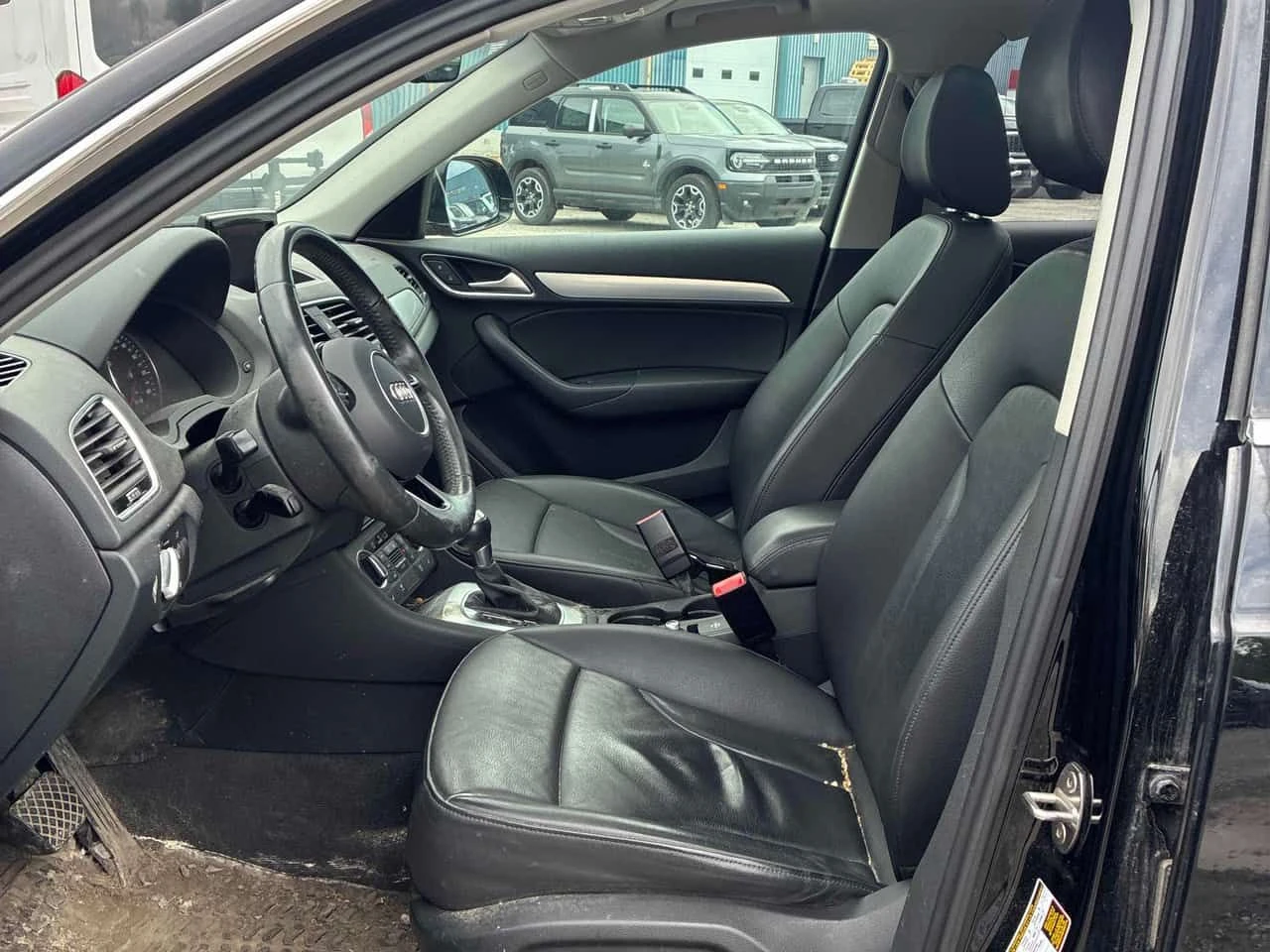 Audi Q3 PANORAMA| ПОДГРЕВИ| ПАМЕТ| 2 ЧИФТА ГУМИ| , снимка 9 - Автомобили и джипове - 55047672