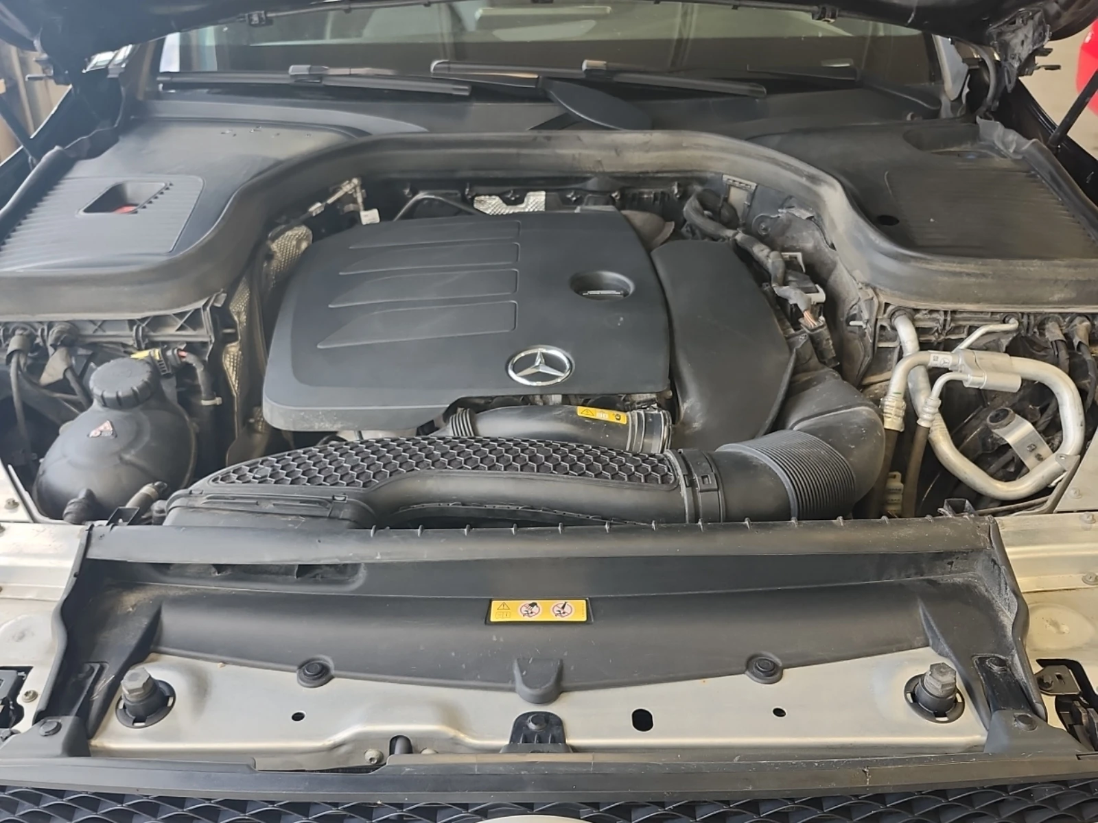 Mercedes-Benz GLC 300, снимка 13 - Автомобили и джипове - 55103948