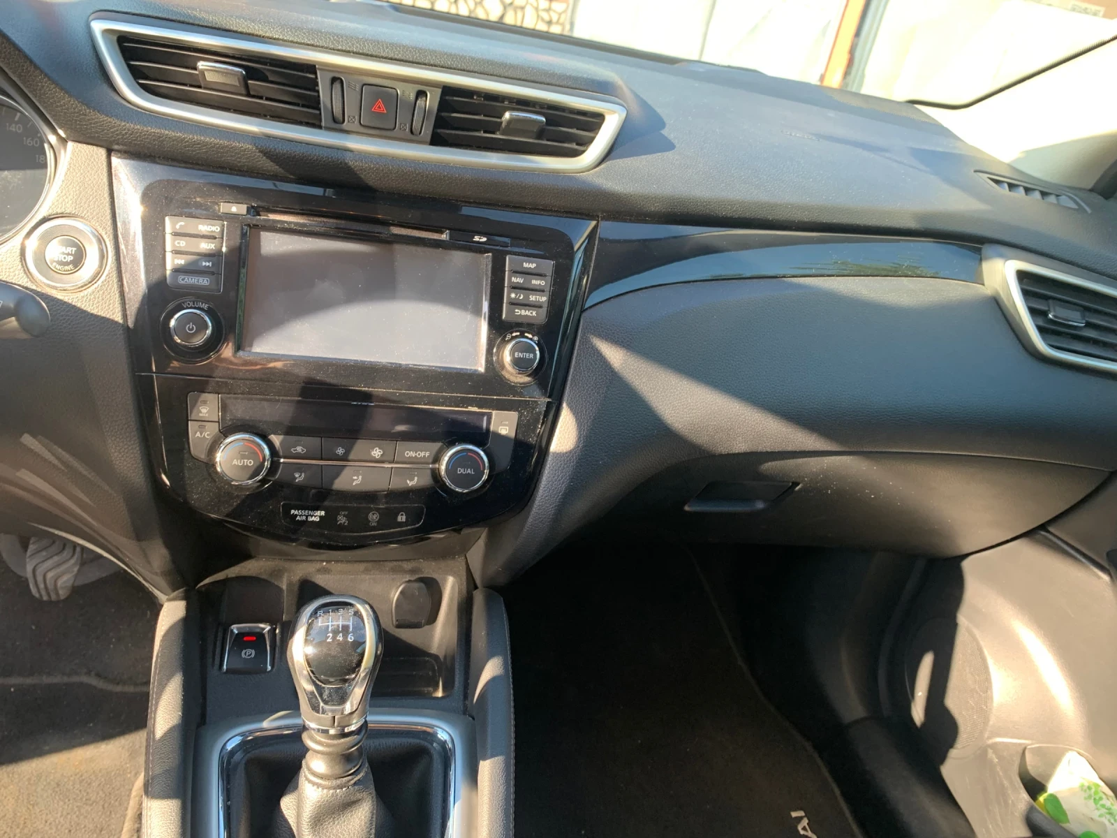 Nissan Qashqai, снимка 9 - Автомобили и джипове - 55694254