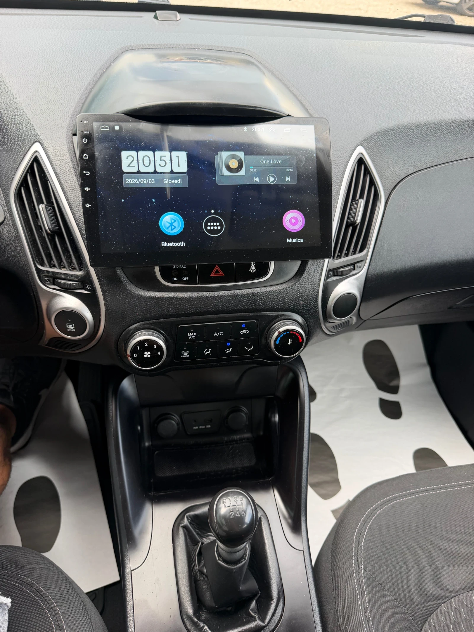 Hyundai IX35 1.7d/116hp/NAVI/EVRO5B, снимка 8 - Автомобили и джипове - 55958623