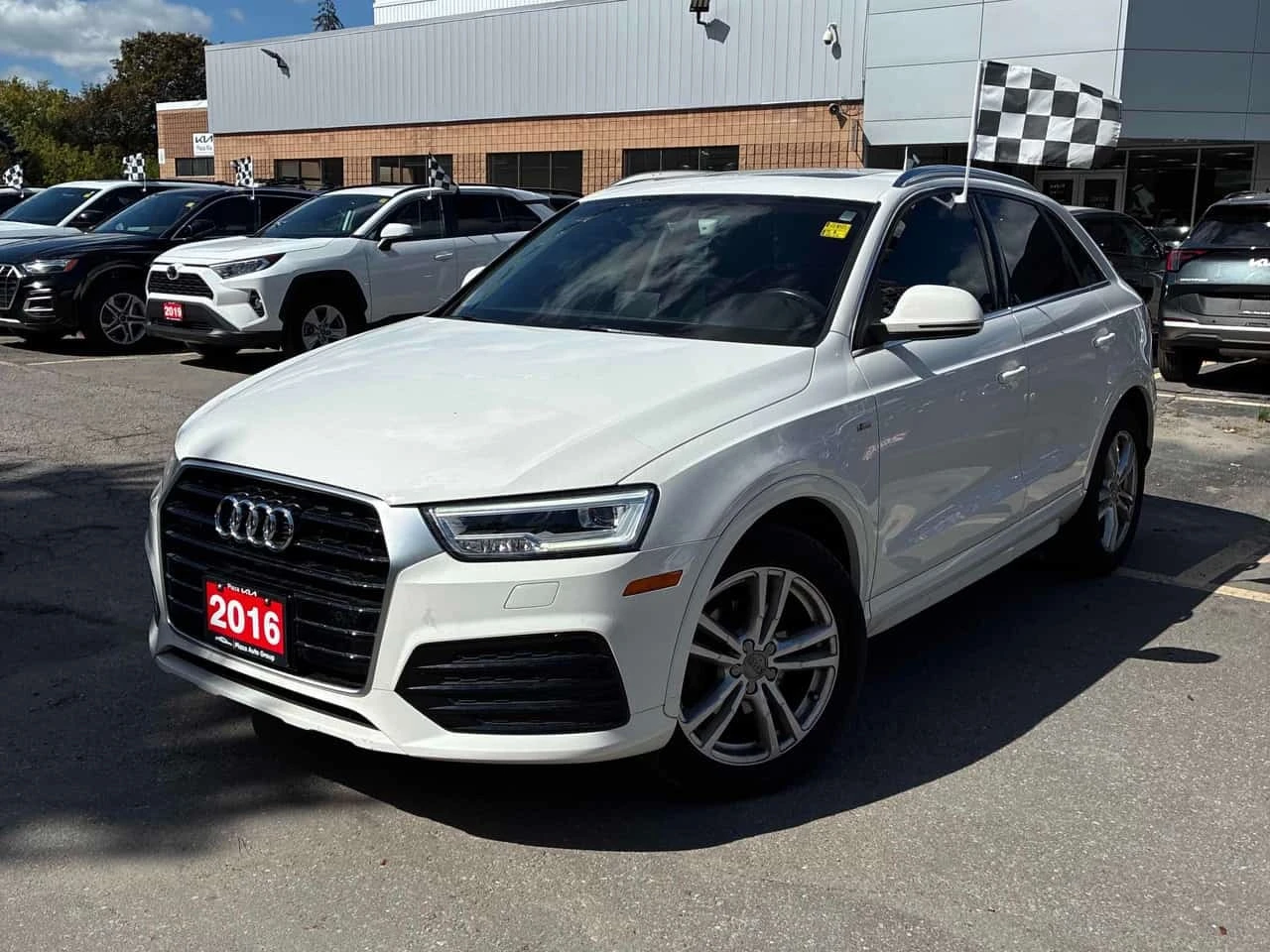 Audi Q3 ТЕCHNIK| BOSE| ПОДГРЕВИ| КАМЕРА| КЛИП НА МОТОРА| 