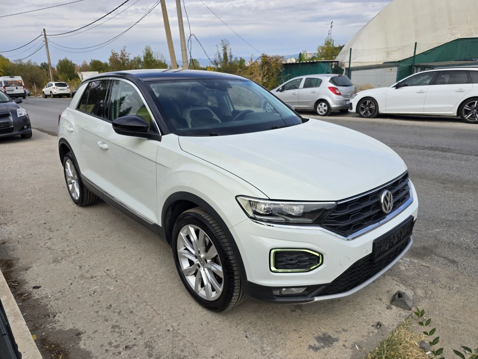 VW T-Roc R-LINE/DIGITAL/CAMERA, снимка 3 - Автомобили и джипове - 56222595