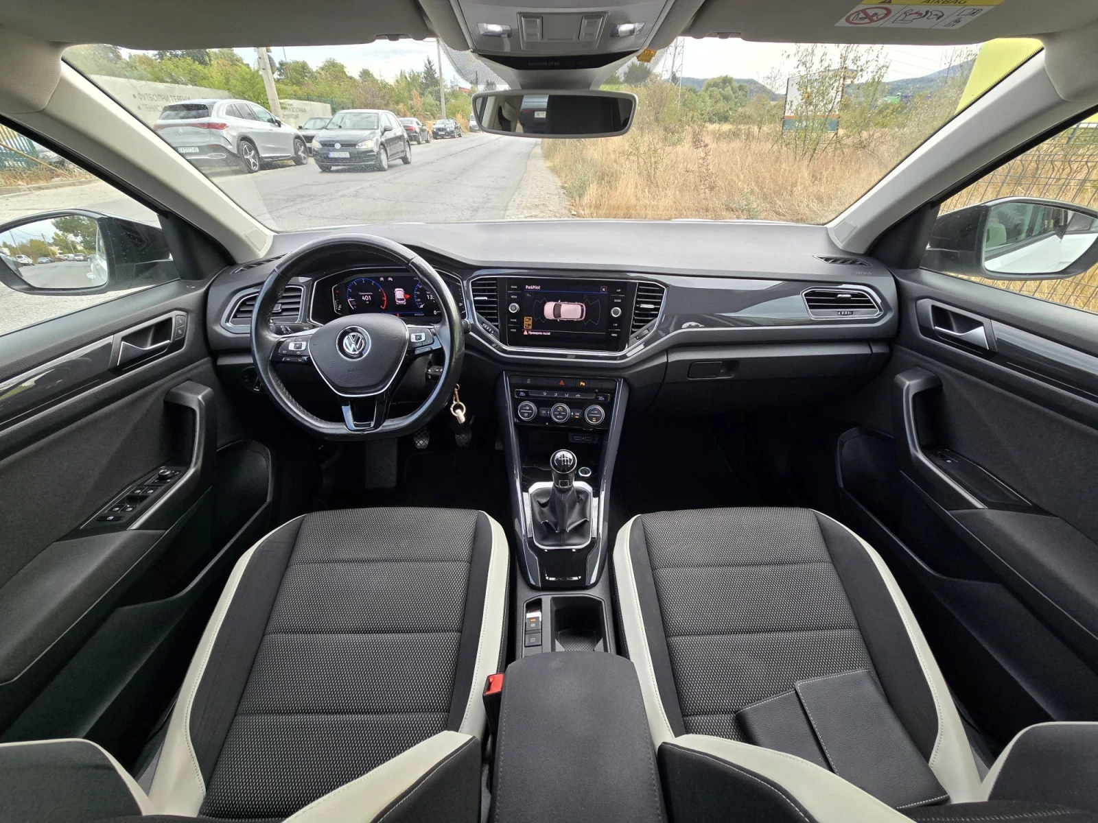 VW T-Roc R-LINE/DIGITAL/CAMERA, снимка 13 - Автомобили и джипове - 56222595