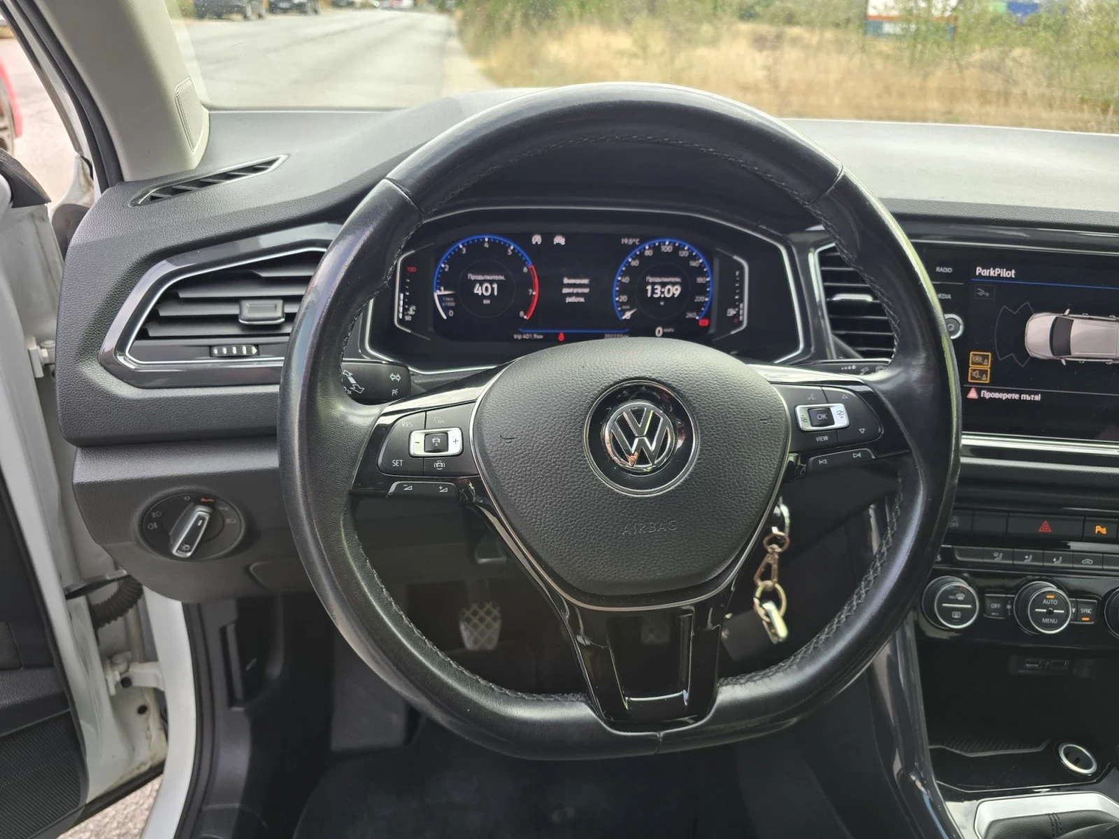 VW T-Roc R-LINE/DIGITAL/CAMERA, снимка 9 - Автомобили и джипове - 56222595