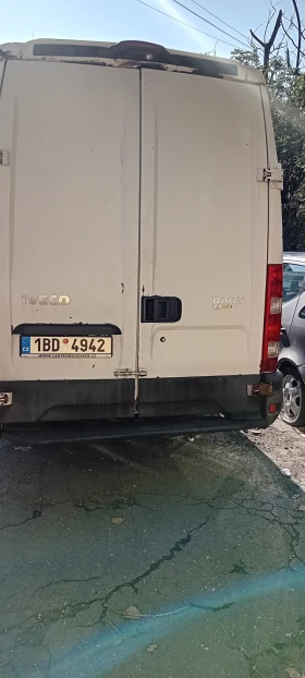 Обява за продажба на Iveco Daily 35S11 ~10 440 лв. - изображение 9 | Auto.bg Обява за продажба на Iveco Daily 35S11 ~10 440 лв. - изображение 9