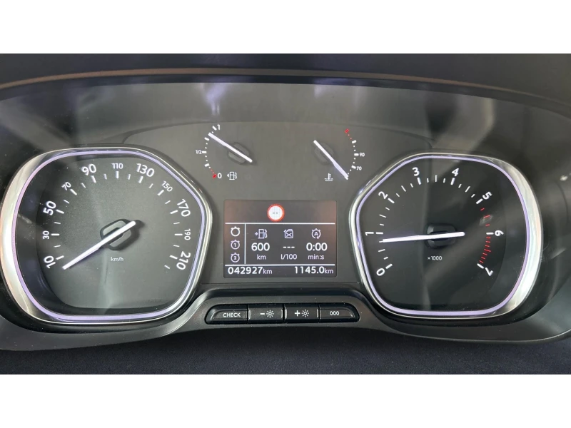 Toyota Proace Месечна вноска от 650 лв., снимка 14 - Бусове и автобуси - 52386074