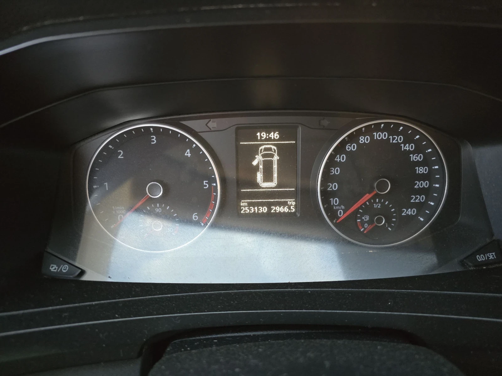 VW T6 4Motion Navi 2.0TDI Клима, снимка 9 - Бусове и автобуси - 54839768