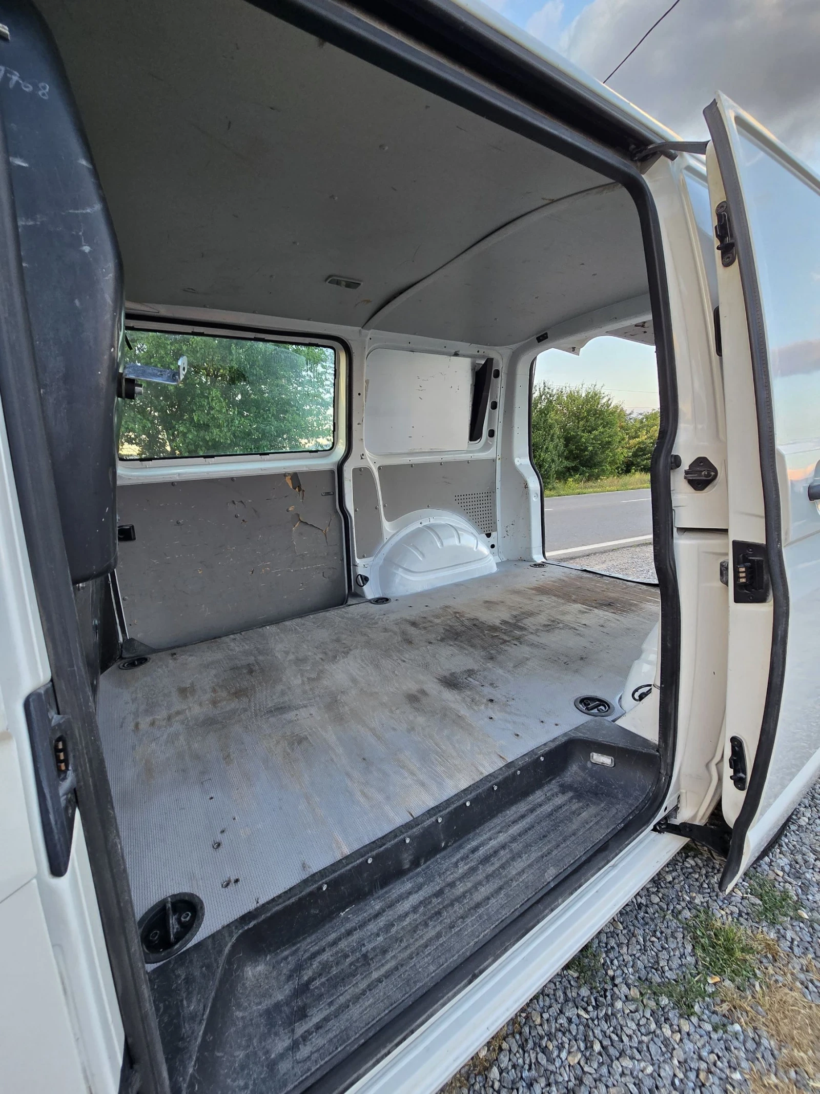 VW T6 4Motion Navi 2.0TDI Клима, снимка 7 - Бусове и автобуси - 54839768