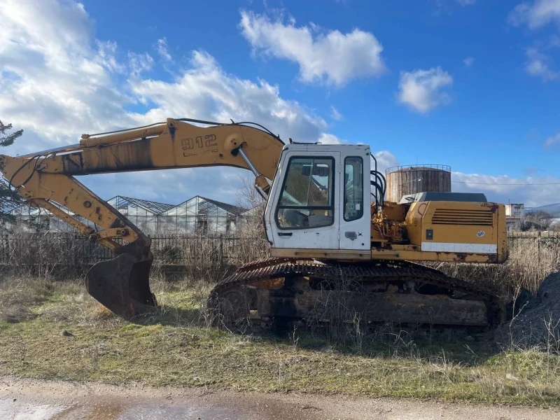 Багер Liebherr R 912